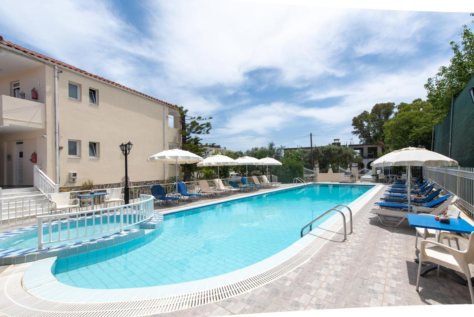 Tsolakis Studios & Apartments ลากานาส ภายนอก รูปภาพ