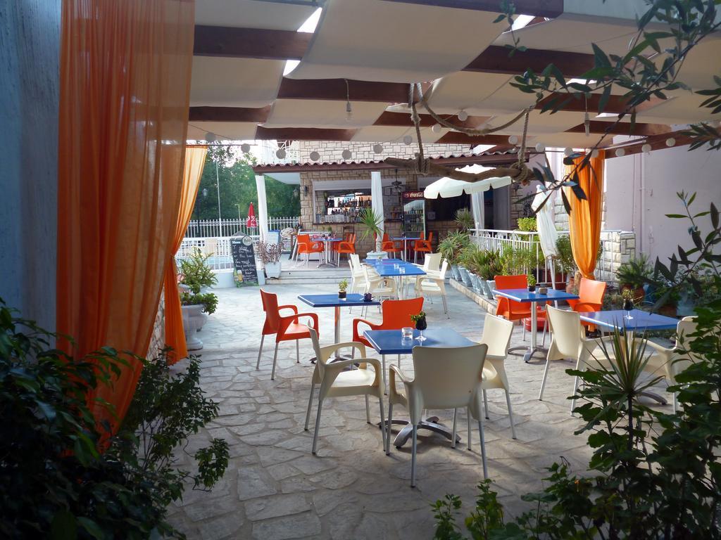 Tsolakis Studios & Apartments ลากานาส ภายนอก รูปภาพ