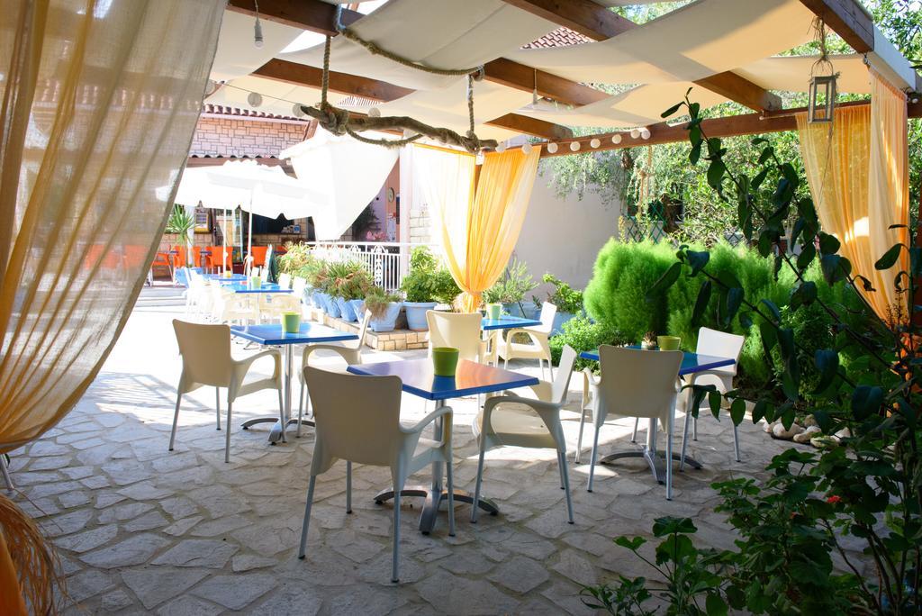 Tsolakis Studios & Apartments ลากานาส ภายนอก รูปภาพ