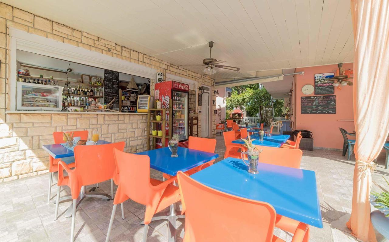 Tsolakis Studios & Apartments ลากานาส ภายนอก รูปภาพ