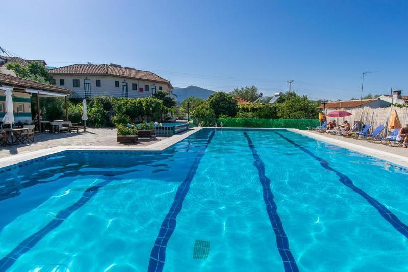 Tsolakis Studios & Apartments ลากานาส ภายนอก รูปภาพ